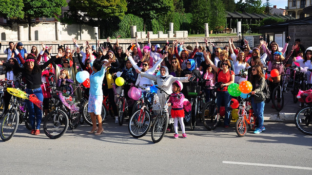 Çorum'da Süslü Kadınlar Bisiklet Turu
