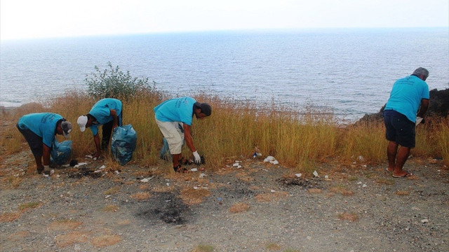 Deniz ve sahilden 437 ton atık toplandı