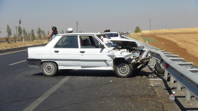 Diyarbakır'da trafik kazası: 3 yaralı