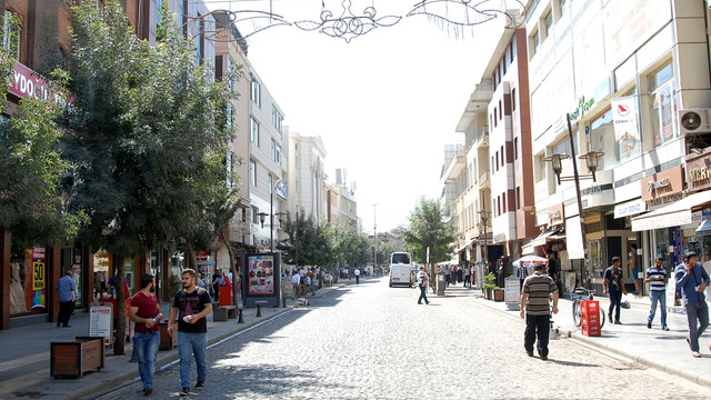 Doğu'da yatırım ve kalkınma hamlesi sevinci