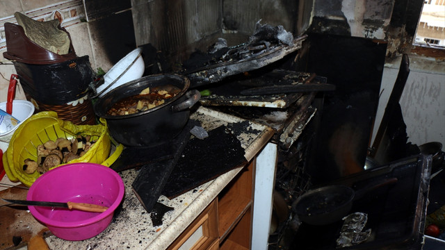 Düğün arifesinde evleri yandı