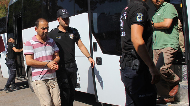 Evinde devlet sırrı evraklarla gözaltına alınan avukat