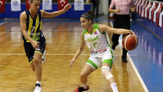 Kadınlar Özgecan Basketbol Turnuvası