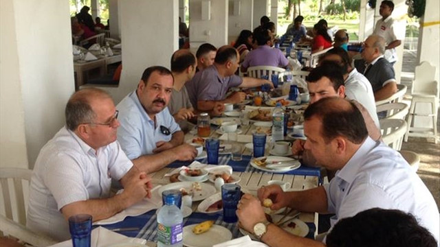 FETÖ üyeleri kurban parasıyla dünyayı dolaşmış