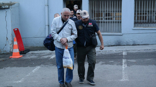 Aktif Eğitim-Sen Bursa Şubesi yöneticilerinden oluşan 19 kişi Bursada gözaltına alındı