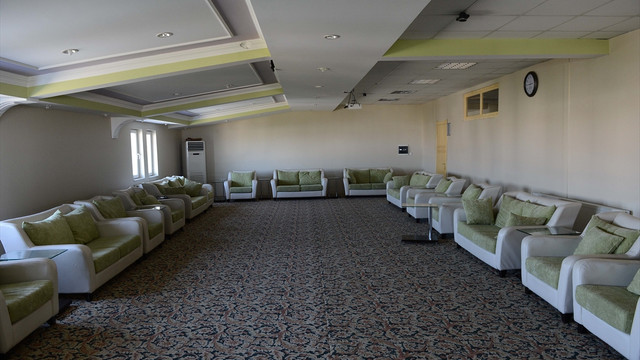 FETÖ'nün okulunda zincirli, siyah camlı gizli odalar