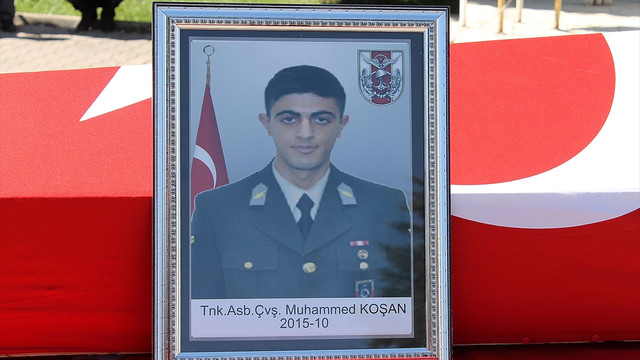 Fırat Kalkanı Harekatında şehit olan astsubay Koşan Bingölde toprağa verildi