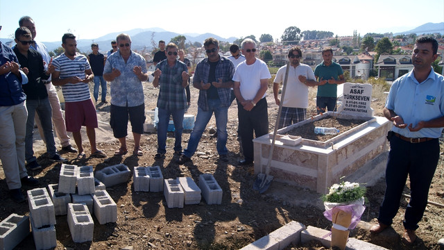 İngiliz kadının cenazesi İslami usüllere göre defnedildi