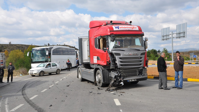 Kastamonu'da etil alkol yüklü tanker yandı