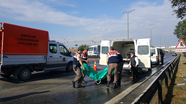 Kocaeli'de yolcu otobüsü devrildi: 1 ölü, 32 yaralı