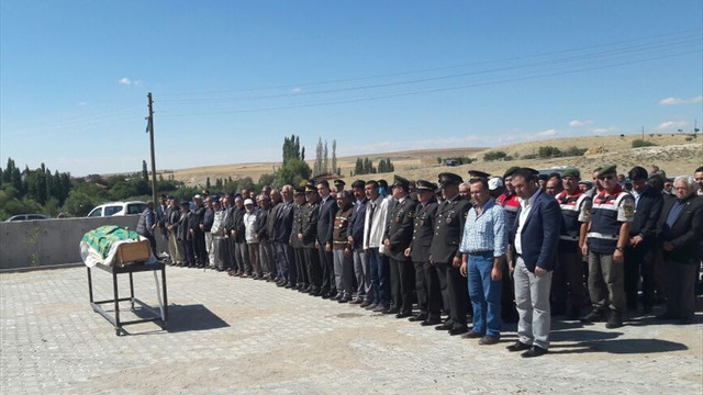 Kore gazisi Sarı son yolculuğuna uğurlandı