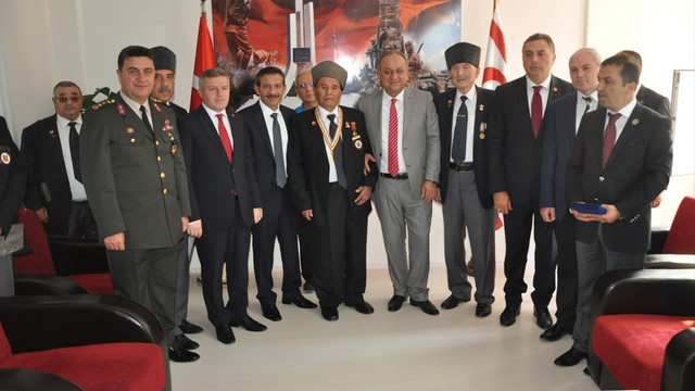 Kore gazisine madalyası ve beratı verildi