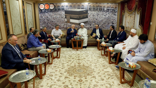 Kutsal topraklarda bayramlaşma