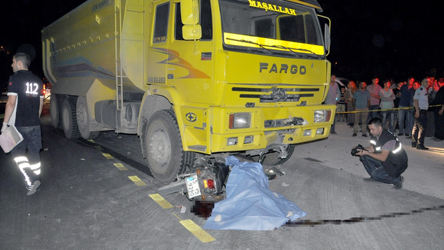 Manisa'da trafik kazası: 1 ölü, 1 yaralı