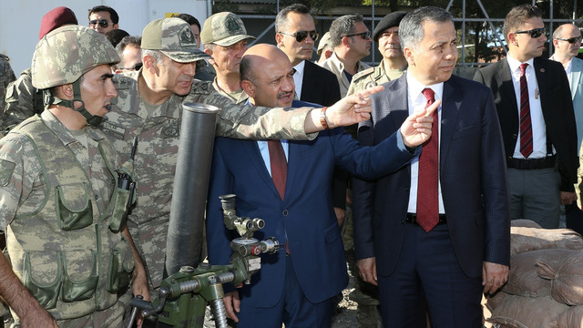 Bakan Işık, Suriye sınırında