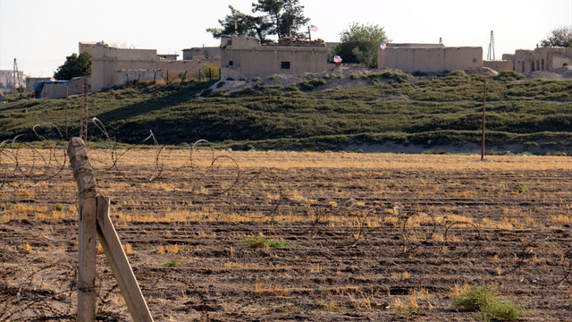 PYD karargahında ABD bayrağı