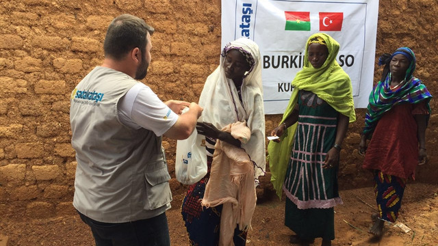 Sadakataşı Derneği Ouagadougou'da cami ve suyu kuyusu açılışı gerçekleştirdi