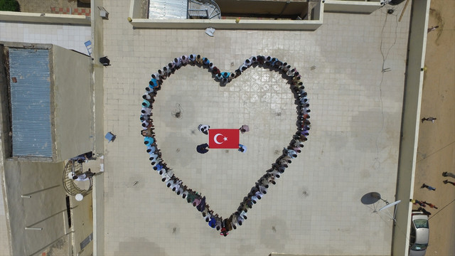 Sahra Altı Afrika'daki muhtaçlara kurban eti