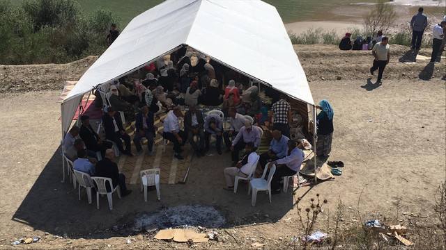 Sakarya Nehri'nde kaybolan kişiyi arama çalışmaları