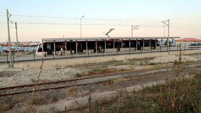 Samsun'da otomobil yayalara çarptı: 2 yaralı