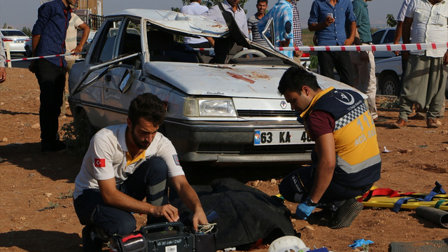 Şanlıurfa'da otomobil devrildi:  1 ölü, 4 yaralı