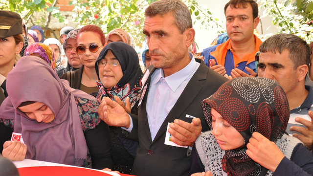 Şehitlerimizi uğurluyoruz