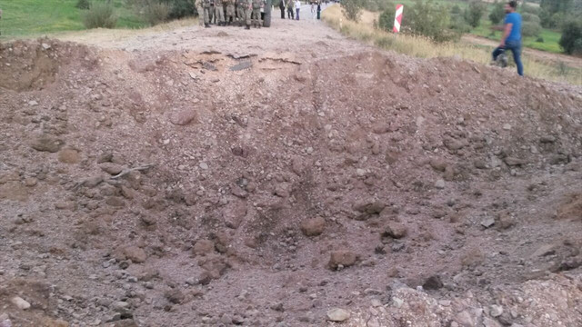 Şemdinli'de yola döşenen patlayıcı imha edildi
