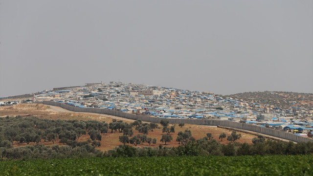 Sınır hattında yasa dışı geçişleri önleme çalışmaları devam ediyor