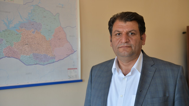 Suriye sınırı Türk bayraklarıyla donatıldı