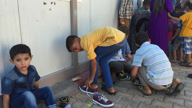 Suriyeli yetimlere bayram hediyesi