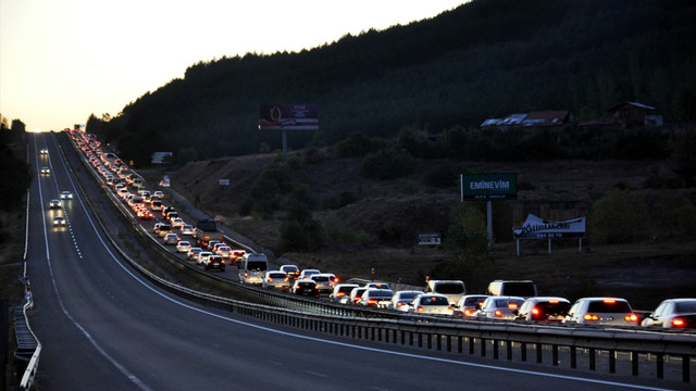 Tatilciler dönüş yolunda