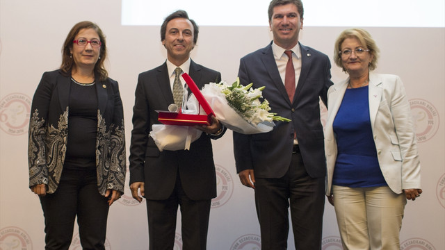 TEB Eczacılık Akademisi ödül töreni