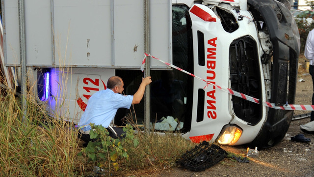 Tekirdağ'da ambulans devrildi: 1 ölü 3 yaralı