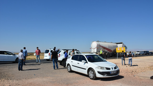 Tırın çarptığı baba ve kızı öldü