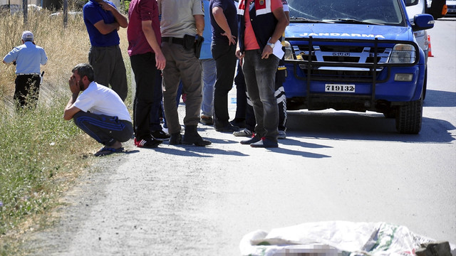 Traktörün altında kalan çocuk hayatını kaybetti