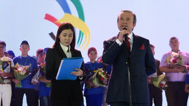 Türkiye’den Kazakistan’a eğitim desteği