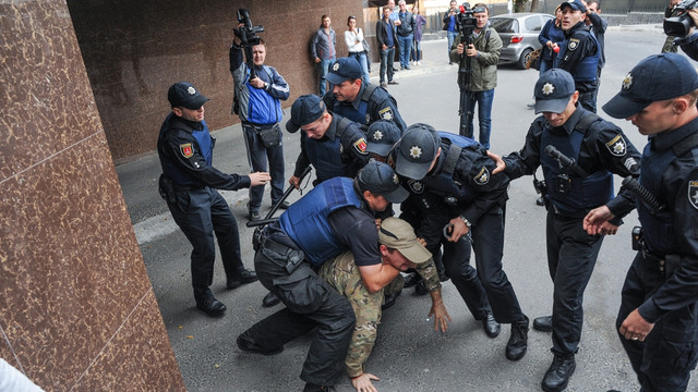 Ukrayna’da Duma seçimlerine tepki