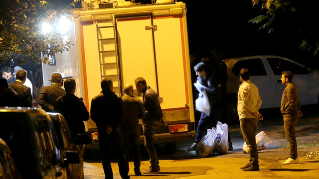 GÜNCELLEME - Üsküdar'da çok sayıda tabanca bulundu