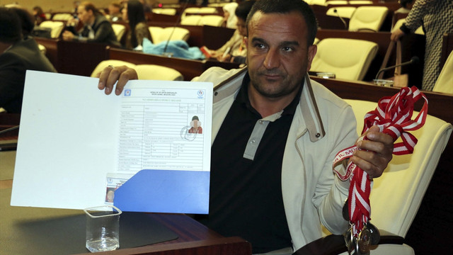 Uyuşturucu bağımlısı eski milli boksör için valilikten yardım talebi