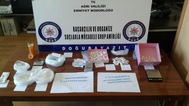 Uyuşturucu tacirlerine tutuklama