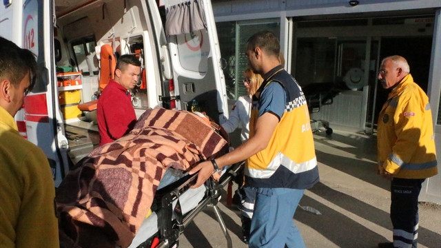 Yaralı alan ambulansa da otobüs çarptı