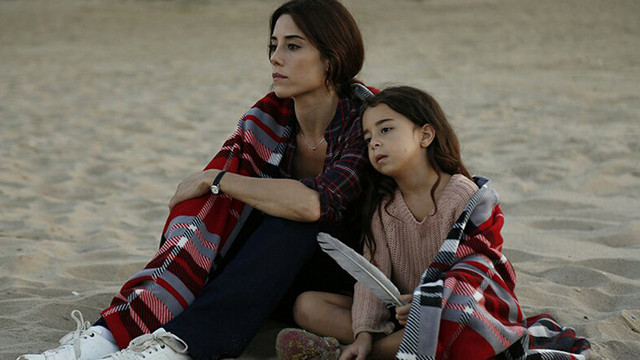 Star TVnin yeni dizisi Anne ilk bölümüyle izleyicileri gözyaşına boğdu