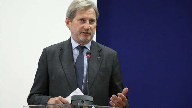 AB Komisyonu Üyesi Hahn Makedonya'da: