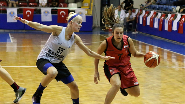 Kadınlar Özgecan Basketbol Turnuvası