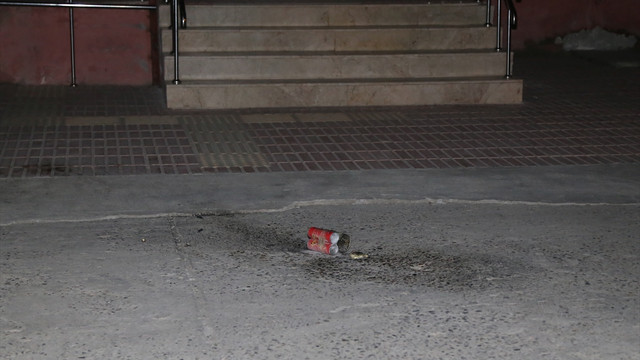 Adana’da polis merkezine ses bombası atıldı