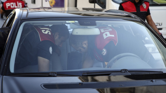 Adana polisi huzur operasyonu yaptı