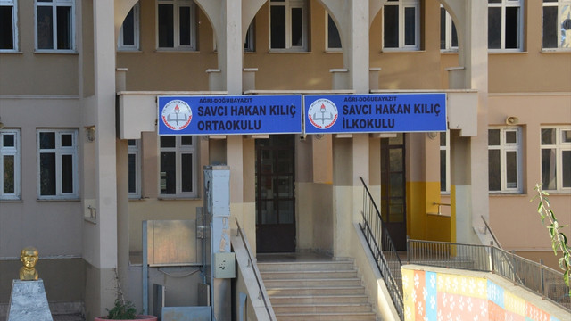 Ağrı'da okulda dağıtılan sandviçten zehirlenme iddiası