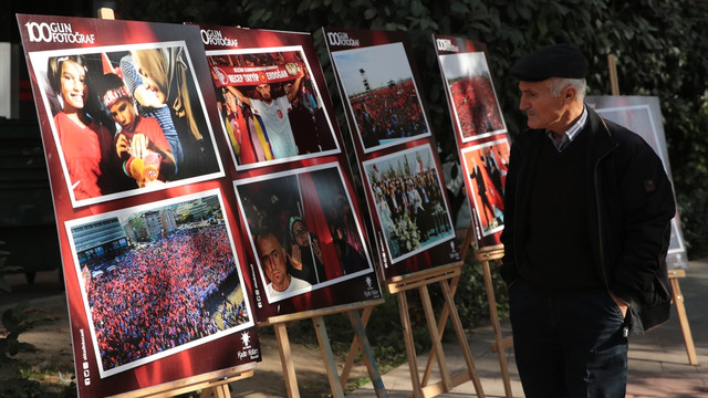 AK Parti'li kadınlardan 15 Temmuz fotoğraf sergisi