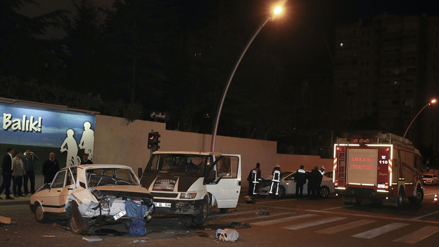 Ankara'da zincirleme trafik kazası: 4 yaralı