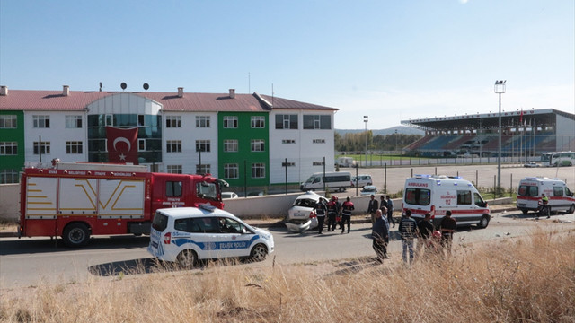 Antrenmanı bırakıp yaralıların yardımına koştular